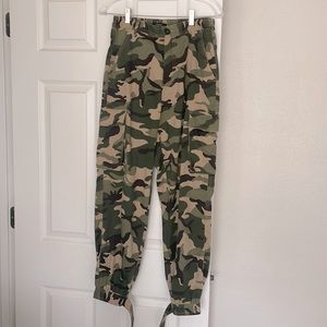 Forever 21 Camo Jogger